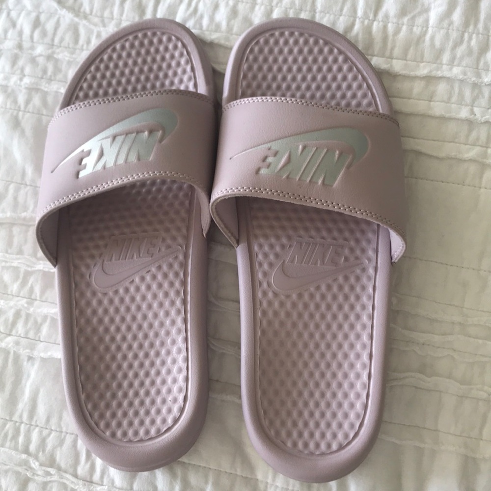 Nike slides